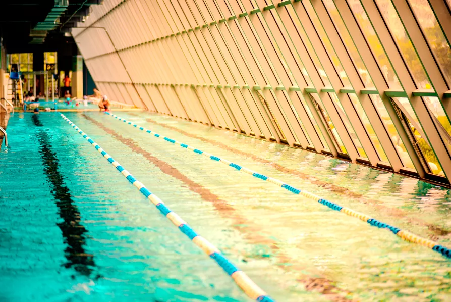 安徽成人混凝土钢结构游泳池项目